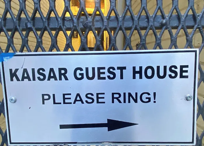 Kaisar Guest House Toronto